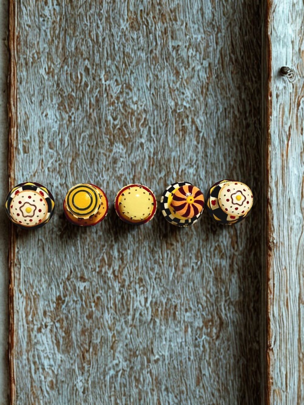 (5) Pc Vintage Decorative Hand-Painted in Italy Deruta Style Knob Cabinet Pulls